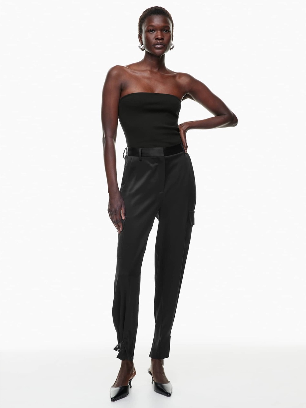🆕 Babaton Aritzia Refined Satin Cargo Pant